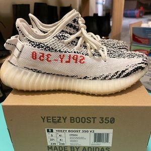 Yeezy boost 350 V2 Zebra size US5